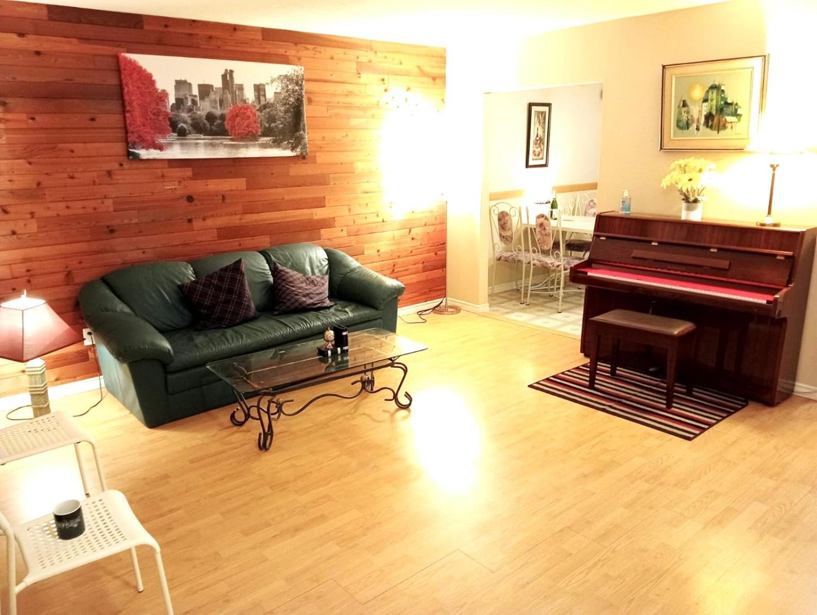 Cheap Room Near Langley Downtown- End Of Year Sale エクステリア 写真